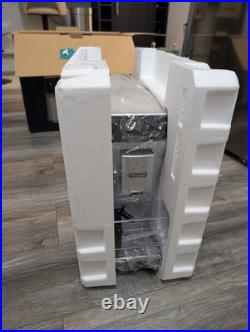 DeLonghi Autentica ETAM 29.660. SB Bean to Cup Coffee Machine Silver&Black