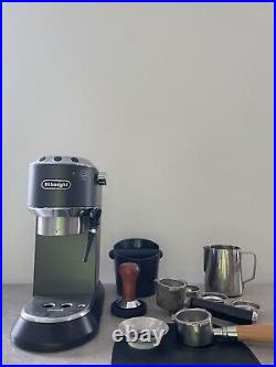 DeLonghi Dedica EC685. M 2 Cup Coffee Machine Silver