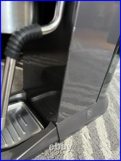 DeLonghi EC885. GY Dedica Arte Espresso Coffee Maker with Milk Frothing Wand