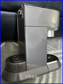 DeLonghi EC885. GY Dedica Arte Espresso Coffee Maker with Milk Frothing Wand DeLonghi EC885. GY Dedica Arte Espresso Coffee Maker with Milk Frothing Wand