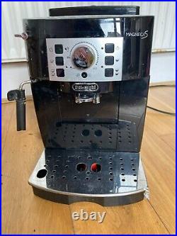 DeLonghi Magnifica S ECAM 22.110. B Automatic Coffee Machine Black