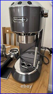 De'Longhi Dedica Arte EC885. M Espresso Coffee Machine Grey