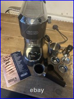 De'Longhi Dedica Arte EC885. M Espresso Machine Grey De'Longhi Dedica Arte EC885. M Espresso Machine Grey