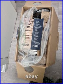 De'Longhi EC685BK Espresso Machine Black EC685. BK EX4