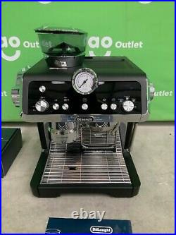 De'Longhi Espresso Coffee Machine Stainless Steel/Black EC9355. BM #LF44703