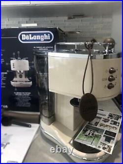 De'Longhi Icona Vintage Espresso & Cappucino Coffee Machine Beige