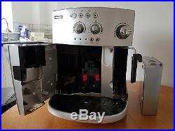 De'Longhi Magnifica Bean to Cup Espresso/Cappuccino Coffee Machine ESAM4200