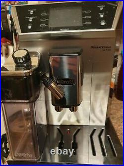 De'Longhi PrimaDonna Class Bean To Cup Coffee Machine ECAM 550.75. MS RRP£1399