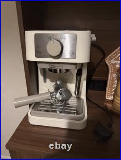 De'Longhi Stilosa Manual Coffee Espresso Machine EC260CR Cream