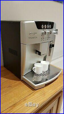 De'longhi Magnifica Bean to Cup Espresso/Cappuccino Coffee Machine Silver
