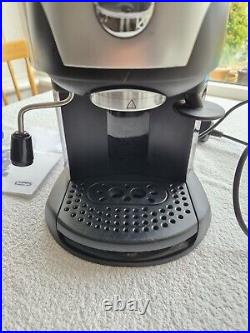 Delonghi Coffee Machine ECC221B Cappuccino Latte Espresso Machine Great Con