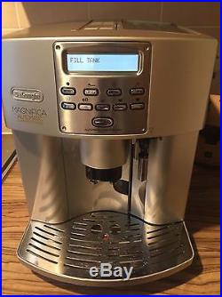 Delonghi ESAM3500 Magnifica Automatic Espresso Bean to Cup Coffee Machine boxed