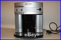 Delonghi Magnifica ESAM 3200. S Compact Bean to Cup Coffee Machine Silver. 2