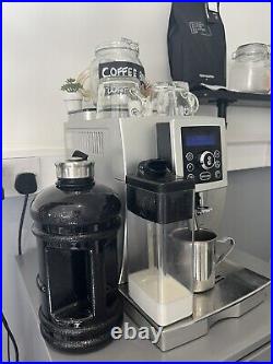 Delonghi coffee machine cappuccino espresso