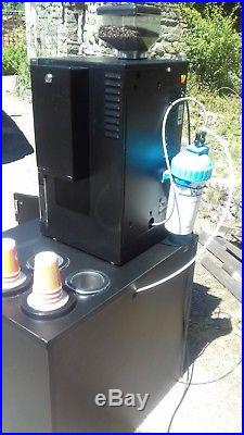 Espresso Essential Commercial Bean To Cup Coffee Hot Drinks Vending Machine