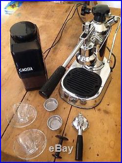 LA PAVONI Espresso Coffee Machine, Gaggia Coffee Grinder and Glass Cups