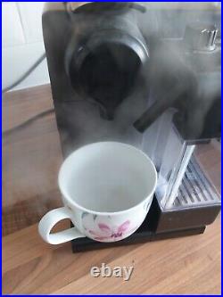 Nespresso De'Longhi EN550. B Pod Coffee Machine Black Used Working Order