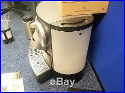Nespresso Gemini CS220 cs 220 PRO espresso coffee machine inc £600 of capsules