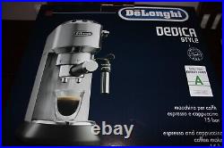 New De'Longhi Dedica Pump Espresso Coffee Machine in Metal EC685. M