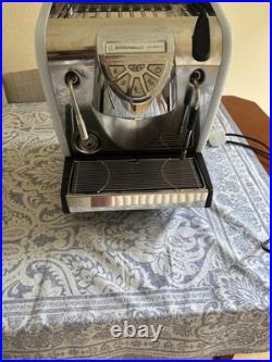 Nuova Simonelli Musica coffee machine