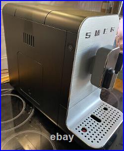 SMEG BCC02WHMUK Automatic Coffee Machine Black
