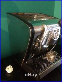 Simonelli Musica Lux Volumetric Coffee Espresso Cappuccino Machine MMUSICALUX01