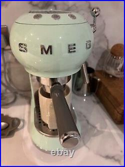 Smeg Coffee Machine 1L Green With Original Box