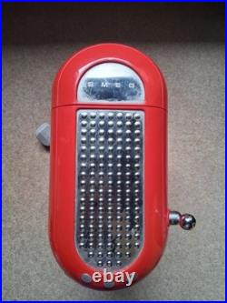 Smeg ECF01CRUK Cream Coffee Machine