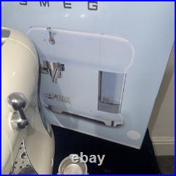 Smeg ECF02CRUK Espresso Coffee Machine with 15 Bar Pump, 1350W, Cream