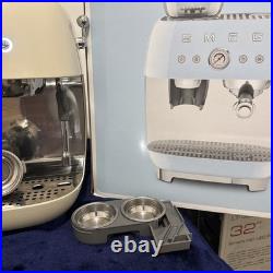 Smeg EGF03CRUK Espresso Coffee Machine with Grinder and Gloss Cream Smeg EGF03CRUK Espresso Coffee Machine with Grinder and Gloss Cream